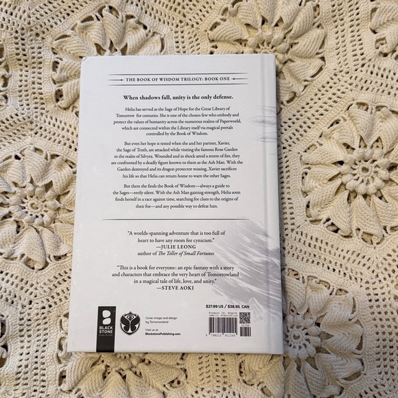 Hardcover of The Great Library of Tomorrow by Rosalia Aguilar Solace - Picture 2 of 3